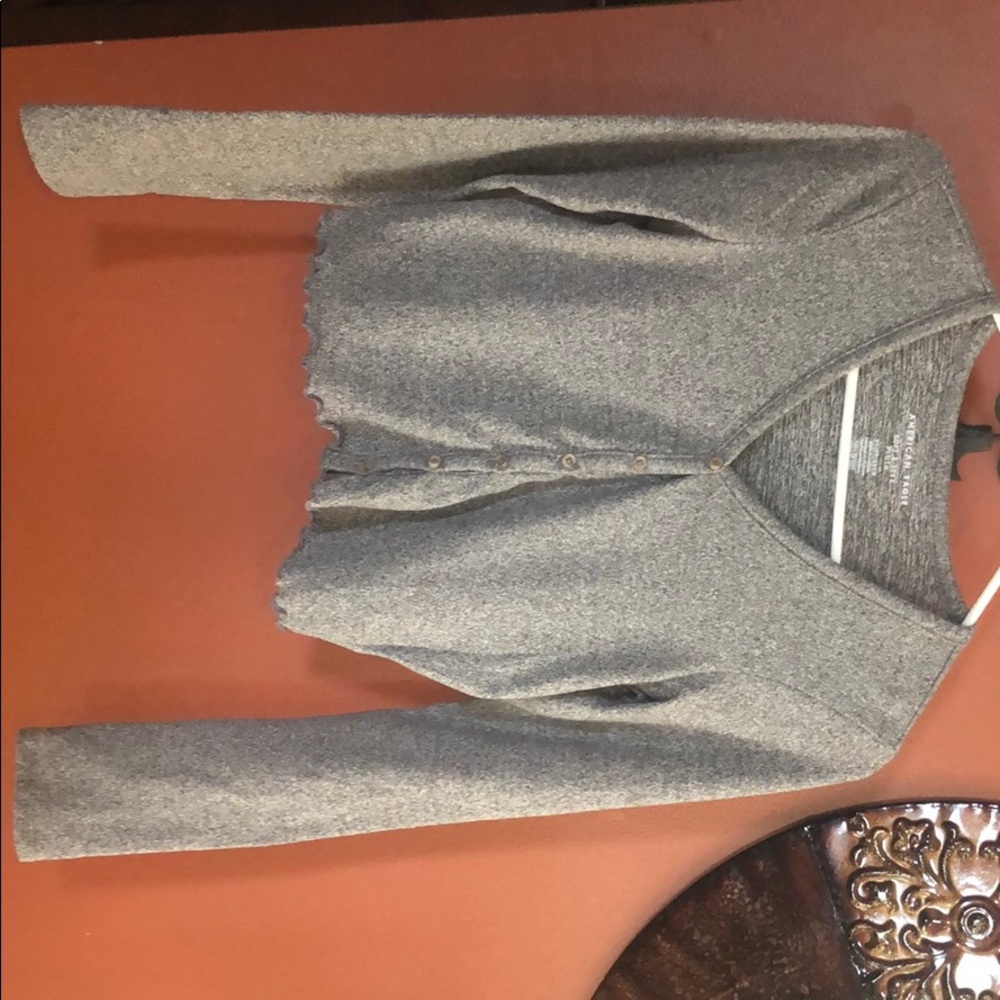 Very soft and comfy shirt from AE